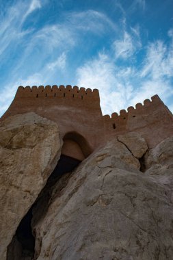 Umman, 03-06-2025: Nakhal Kalesi 'nin mimari detayları (Husn Al Heem), 7. yüzyıldan önce Al Batinah Bölgesi' nde inşa edilen büyük istihkam alanı ve yakındaki ticaret yolları için koruyucu bir önlem.