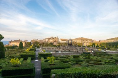 Villa Lante 'deki resmi Parterre Bahçeleri ve Çeşmeleri' nin Yüksek Manzarası Bagnaia, İtalya