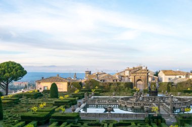 Villa Lante 'deki resmi Parterre Bahçeleri ve Çeşmeleri' nin Yüksek Manzarası Bagnaia, İtalya