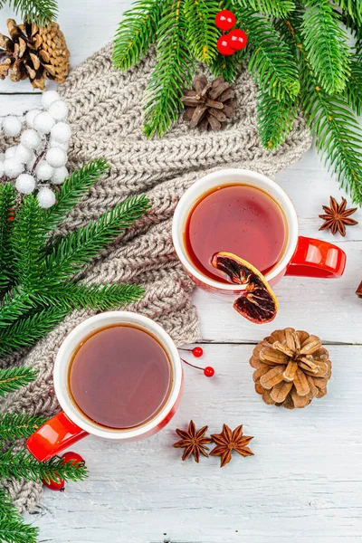 Hot Winter Christmas Tea Ceramic Red Cups Fir Tree Branches — Stock Photo, Image