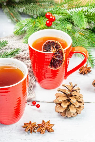 Hot Winter Christmas Tea Ceramic Red Cups Fir Tree Branches — Stock Photo, Image