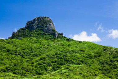 Kenting Çiftliği 'nin içindeki Da-Jian Dağı Pingtung, Tayvan' daki Kenting Ulusal Parkı 'nın en göze çarpan yeridir..