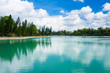 Kaohsiung, Tayvan 'daki Chengcing Lake Scenic Area' nın güzel manzarası Kaohsiung 'un en ünlü yerlerinden biridir..