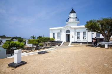 Turistler Kaohsiung, Tayvan 'daki Cihou Deniz fenerini ziyaret ettiler.