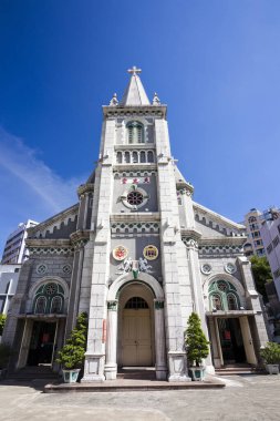 Kaohsiung, Tayvan 'daki Kutsal Tespih Katedrali' nin manzarası. Katedral ilk olarak 1860 yılında Filipinler 'den İspanyol tarafından kuruldu ve 1928 yılında şimdiki boyutlarına yeniden inşa edildi..