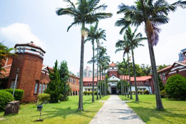 Tamkang Lisesi 'nin New Taipei, Tayvan' daki Tamsui 'deki kampüs manzarası. 1914 'te Tayvan' daki Presbiteryen Kilisesi tarafından kuruldu..