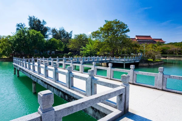 stock image View of the Nine-cornered Bridge in Chengcing Lake, Kaohsiung, Taiwan.