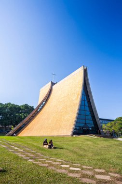 Taichung, Tayvan 'daki Tunghai Üniversitesi' ndeki Luce Anıt Şapeli 'nin manzarası. Mimar I. M. Pei ve Chi-Kuan Chen tarafından tasarlanmıştır..