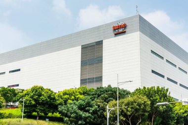 Tayvan Yarı iletken Üretim Şirketi (TSMC), Tayvan Bilim Parkı, TSMC dünyanın en büyük bağımsız yarı iletken dökümhanesidir..