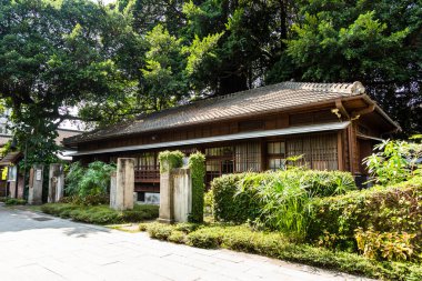 Taichung, Tayvan - 6 Ekim 2021 Tayvan 'daki Taichung Edebiyat Pavyonu' nun manzarası. Müze binaları aslında Japon polis yatakhanesi olarak inşa edildi.. 