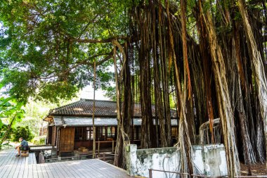 Taichung, Tayvan - 6 Ekim 2021 Tayvan 'daki Taichung Edebiyat Pavyonu' nun manzarası. Müze binaları aslında Japon polis yatakhanesi olarak inşa edildi.. 