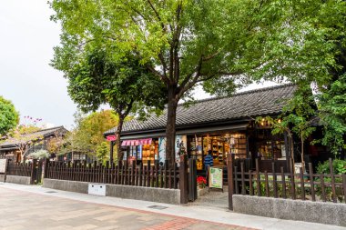 Chiayi Şehri, Tayvan - 9 Aralık 2021: Chiayi, Tayvan 'daki Hinoki Köyü' nün (selvi orman yaşamı köyü) manzarası. 