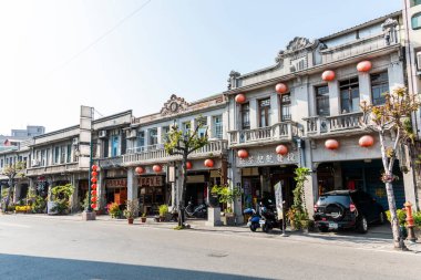 Yunlin, Tayvan - 11 Aralık 2021: Yunlin, Tayvan 'daki Yenping Eski Caddesi' nin (Xiluo Eski Caddesi) manzarası. Taiwan 'ın Japon hakimiyeti sırasında Barok tarzı binalar..
