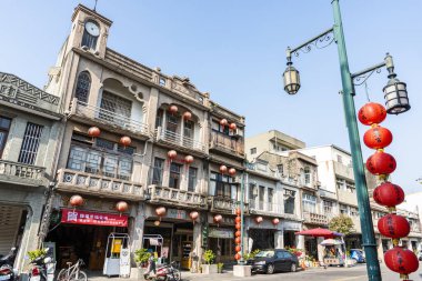 Yunlin, Tayvan - 11 Aralık 2021: Yunlin, Tayvan 'daki Yenping Eski Caddesi' nin (Xiluo Eski Caddesi) manzarası. Taiwan 'ın Japon hakimiyeti sırasında Barok tarzı binalar..