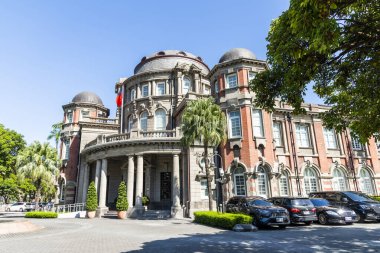 Taipei, Tayvan - 26 Ağustos 2021: Taipei, Tayvan 'daki Control Yuan' ın manzarası. Japon yönetimi sırasında Taihoku Bölgesi 'nin eski ofis binası..