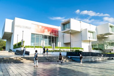 Taipei, Tayvan - 26 Ağustos 2021: Tayvan 'da çağdaş sanat sergileri için inşa edilen ilk müze olan Taipei Güzel Sanatlar Müzesini ziyaret edin.