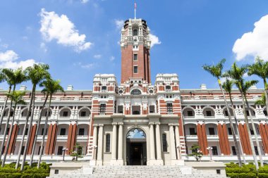 Taipei, Tayvan - 26 Ağustos 2021: Tayvan 'daki Başkanlık Ofisi binasının manzarası. Bu Barok tarzı bina Tayvan Hükümeti 'nin bir sembolüdür..