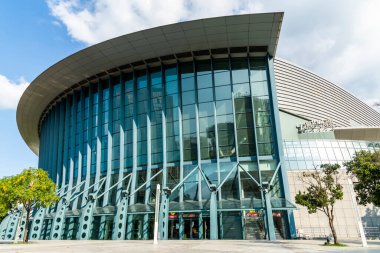 Taipei, Tayvan - 27 Ağustos 2021: Tayvan 'daki Taipei Arena' nın modern yapı manzarası, çok fonksiyonlu kapalı bir spor salonu..