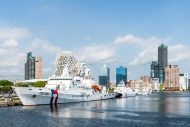 Kaohsiung, Tayvan- 9 Haziran 2022: Kaohsiung, Tayvan Sahil Güvenliğin devriye gemileri Kaohsiung limanında demirlediler..