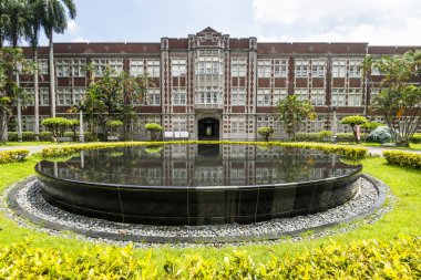 Taipei, Tayvan - 11 Temmuz 2022: Tayvan 'daki Tayvan Normal Üniversitesi manzarası. Tayvan 'da eğitim ve dil bilimi gibi alanlarda önde gelen araştırma enstitüsüdür..