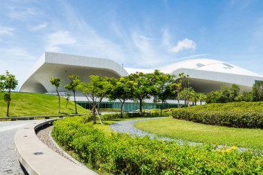 Kaohsiung, Tayvan - 19 Temmuz 2022: National Kaohsiung Center for the Arts (Weiwuying), Tayvan. Site aslında askeri bir bileşikti ve bir sanat merkezi olarak yeniden inşa edildi..