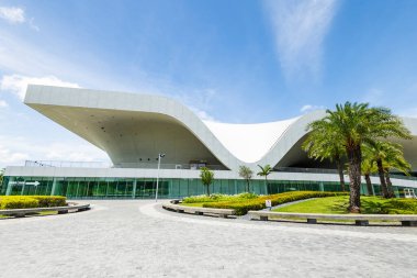 Kaohsiung, Tayvan - 19 Temmuz 2022: National Kaohsiung Center for the Arts (Weiwuying), Tayvan. Site aslında askeri bir bileşikti ve bir sanat merkezi olarak yeniden inşa edildi..