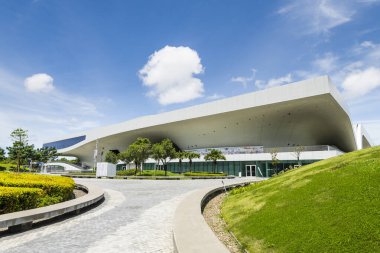 Kaohsiung, Tayvan - 19 Temmuz 2022: National Kaohsiung Center for the Arts (Weiwuying), Tayvan. Site aslında askeri bir bileşikti ve bir sanat merkezi olarak yeniden inşa edildi..