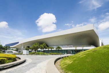 Kaohsiung, Tayvan - 19 Temmuz 2022: National Kaohsiung Center for the Arts (Weiwuying), Tayvan. Site aslında askeri bir bileşikti ve bir sanat merkezi olarak yeniden inşa edildi..