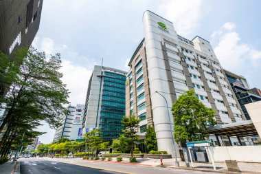 Taipei, Tayvan - 25 Temmuz 2022: Taipei, Tayvan 'daki Neihu Teknoloji Parkının manzarası. Tayvan 'daki ilk metropolitan teknoloji parkı..