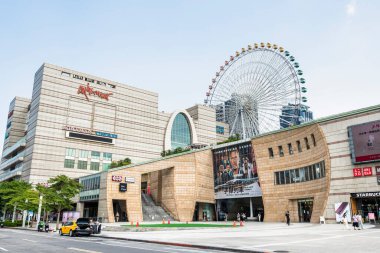 Taipei, Tayvan - 25 Temmuz 2022: Taipei, Tayvan 'daki Miramar Eğlence Parkının manzarası.