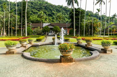 Taipei, Tayvan - 26 Haziran 2022: Tayvan 'daki Shilin Resmî Konutunun Bahçe manzarası, son dönem Çin Cumhuriyeti Cumhurbaşkanı Chiang Kai-shek' in eski ikametgahıdır..