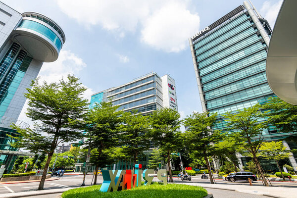 Тайбэй, Тайвань - 25 июля 2022 года: вид на здание Технопарка Фаху в Тайбэе, Тайвань. Это первый столичный технопарк на Тайване..