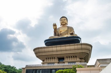 Kaohsiung, Tayvan 'daki Fo Guang Shan Buda Müzesi' ndeki dev Buda heykelinin görüntüsü..