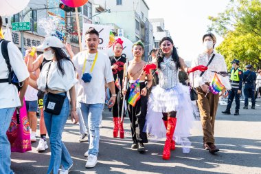 Kaohsiung, Tayvan - 19 Kasım 2022: Birçok kişi Tayvan 'daki 2022 Kaohsiung Onur Yürüyüşüne katıldı.