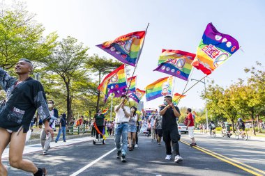 Kaohsiung, Tayvan - 19 Kasım 2022: Birçok kişi Tayvan 'daki 2022 Kaohsiung Onur Yürüyüşüne katıldı.