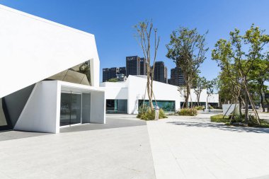 Kaohsiung, Tayvan - 4 Mayıs 2023: Kaohsiung, Tayvan 'daki Neiwei Sanat Merkezi' nin mimari manzarası. Kaohsiung 'un Neiweipi Kültür Parkı' nda yer almaktadır..