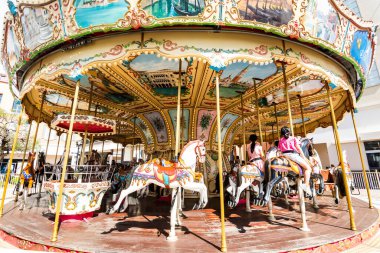 Kaohsiung, Tayvan... 17 Temmuz 2023: SKM Park Outlets Kaohsiung, Tayvan 'a yakın çekim. Kaohsiung, Tayvan 'daki SKM Park Mağazaları.