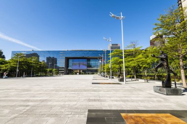 Taichung, Tayvan - 27 Ağustos 2023 Tayvan 'daki Taichung City Hükümet Binası' nın mimari görüşü. Taichung 'daki en üst düzey yerel idare dairesi..