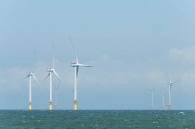 Miaoli, Tayvan... 26 Eylül 2023 Tayvan 'ın batı kıyısındaki Offshore rüzgar güç sistemlerinin görüntüsü..