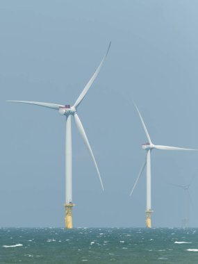 Miaoli, Tayvan... 26 Eylül 2023 Tayvan 'ın batı kıyısındaki Offshore rüzgar güç sistemlerinin görüntüsü.