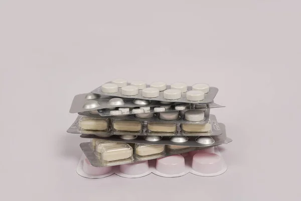 Medicamentos Antibióticos Píldoras Medicina Sobre Fondo Gris Claro Espacio Copia — Foto de Stock
