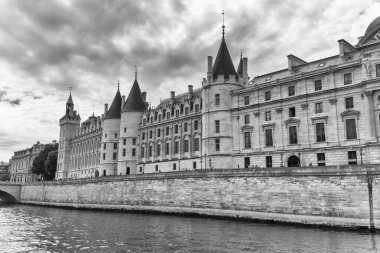 Conciergerie Kalesi - eski kraliyet sarayı ve hapishane, Paris, Fransa.