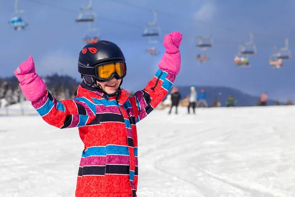 Ski Kindervakantie Winterbergen Happy Child Girl Ski Suit Goggles Helm — Stockfoto