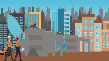 İnşaat alanı, şehrin sınırında mühendisler ve inşa makineleriyle çalışıyor.