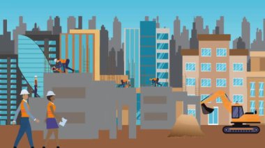 İnşaat alanı, şehrin sınırında mühendisler ve inşa makineleriyle çalışıyor.