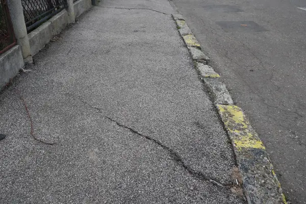 Azaltılmış kamusal yol üyeliği