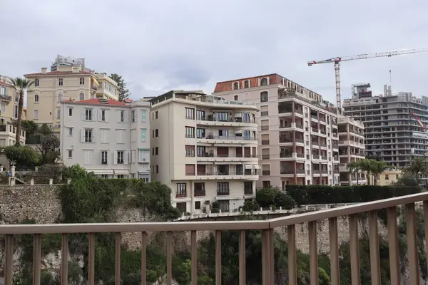 Monako şehir binalarının güzel yeri.