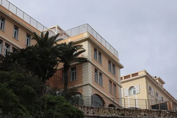 Monako 'nun güzel binaları, turistik alanlar.