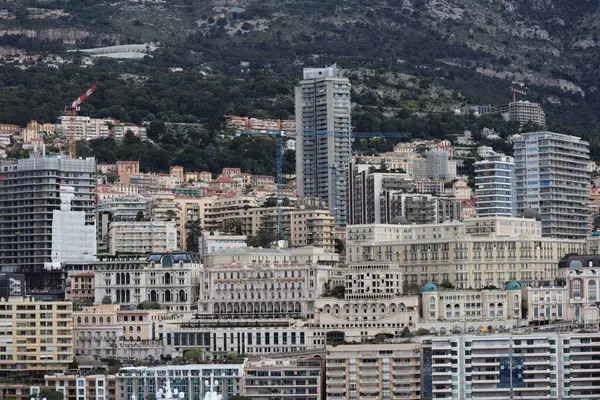 Monako 'nun güzel binaları, turistik alanlar.
