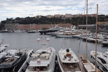 Monaco yatları Monte Carlo civarında liman kenti 03 Nisan 2025
